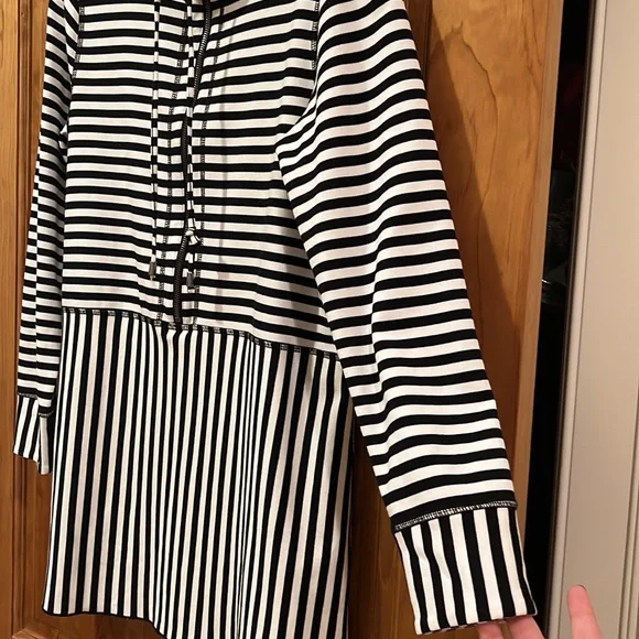 Lynn Ritchie pullover tunic - Picture 3 of 4